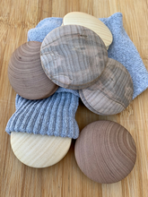Load image into Gallery viewer, Darning Disc - Ambrosia Maple
