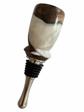 Load image into Gallery viewer, Fusion Wine Stopper - Snow