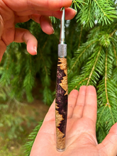 Load image into Gallery viewer, Crochet Handle & Hook Set (Extra Long) - Redwood Speciality - Magenta