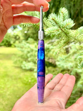 Load image into Gallery viewer, Crochet Handle & Hook Set (Extra Long) - Curly Maple Speciality Purple / Blue