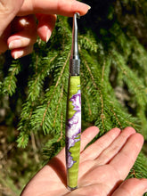 Load image into Gallery viewer, Crochet Handle & Hook Set (Extra Long) - LIME & PURPLE Curly Maple Speciality