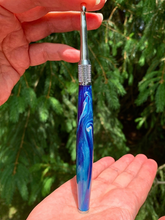 Load image into Gallery viewer, Crochet Handle & Hook Set (Extra Long) - Island Waters