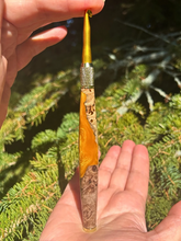 Load image into Gallery viewer, Crochet Handle & Hook Set (Extra Long) - Yukon Gold