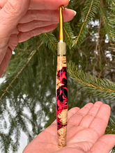Load image into Gallery viewer, Crochet Handle & Hook Set (Extra Long) - Hot Pink Fusion Wood / Resin
