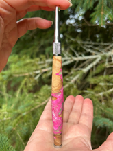 Load image into Gallery viewer, Crochet Handle & Hook Set (Extra Long) - Redwood Burl Speciality PINK / GREEN