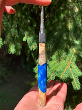 Load image into Gallery viewer, Crochet Handle & Hook Set (Extra Long) - Aqua Divine