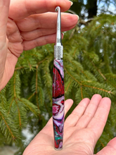 Load image into Gallery viewer, Crochet Handle & Hook Set (Extra Long) - Minty Magenta GLITTER