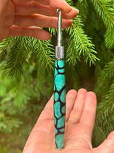 Load image into Gallery viewer, Crochet Handle & Hook Set (Extra Long) - Magic Mint GLOW IN THE DARK