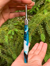 Load image into Gallery viewer, Crochet Handle & Hook Set (Extra Long) - Teal, Black & White