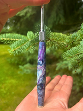 Load image into Gallery viewer, Crochet Handle & Hook Set (Extra Long) - July - 6.25” special length