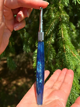 Load image into Gallery viewer, Crochet Handle & Hook Set (Extra Long) - Indigo Starburst