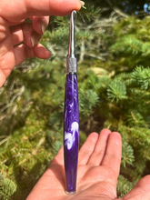 Load image into Gallery viewer, Crochet Handle & Hook Set (Extra Long) - White Diamond Amethyst