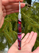 Load image into Gallery viewer, Crochet Handle & Hook Set (Extra Long) - Minty Magenta GLITTER