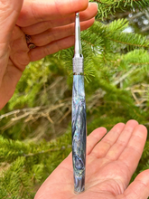 Load image into Gallery viewer, Crochet Handle & Hook Set (Extra Long) - Abalone