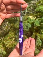 Load image into Gallery viewer, Crochet Handle & Hook Set (Extra Long) - White Diamond Amethyst