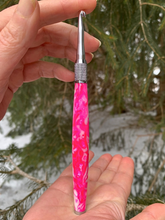 Load image into Gallery viewer, Crochet Handle & Hook Set (Extra Long) - Pink Rhapsody