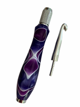 Load image into Gallery viewer, Crochet Handle &amp; Hook Set - Plum Royale
