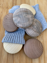 Load image into Gallery viewer, Darning Disc - Ambrosia Maple
