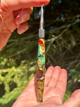 Load image into Gallery viewer, Crochet Handle &amp; Hook Set (Extra Long) - BREEZY SUMMER DAY Pinecone Speciality
