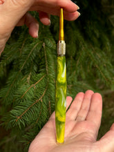 Load image into Gallery viewer, Crochet Handle &amp; Hook Set (Extra Long) - Olive Yellow

