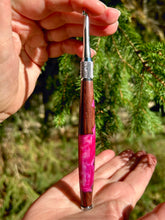 Load image into Gallery viewer, Crochet Handle &amp; Hook Set (Extra Long) - PINK PEARL Bocote Speciality
