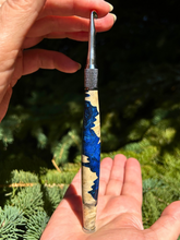 Load image into Gallery viewer, Crochet Handle &amp; Hook Set (Extra Long) - Blue Torrent
