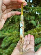 Load image into Gallery viewer, Crochet Handle &amp; Hook Set (Extra Long) - Snow
