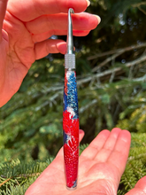Load image into Gallery viewer, Crochet Handle &amp; Hook Set (Extra Long) - Flower and Feather Speciality Piece “Americana”
