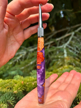 Load image into Gallery viewer, Crochet Handle &amp; Hook Set (Extra Long) - Purple Aster
