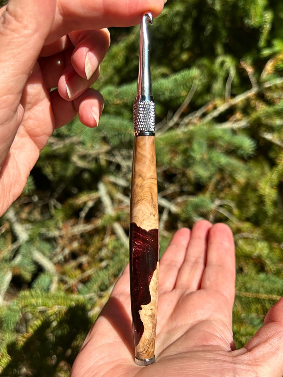 Crochet Handle & Hook Set (Extra Long) - Garnet