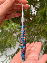 Load image into Gallery viewer, Crochet Handle &amp; Hook Set (Extra Long) - Blue Chips SPECIALITY
