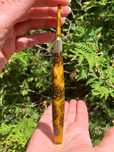 Load image into Gallery viewer, Crochet Handle &amp; Hook Set (Extra Long) - LEMON Pinecone Speciality
