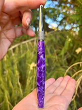 Load image into Gallery viewer, Crochet Handle &amp; Hook Set (Extra Long) - Purple Pebble
