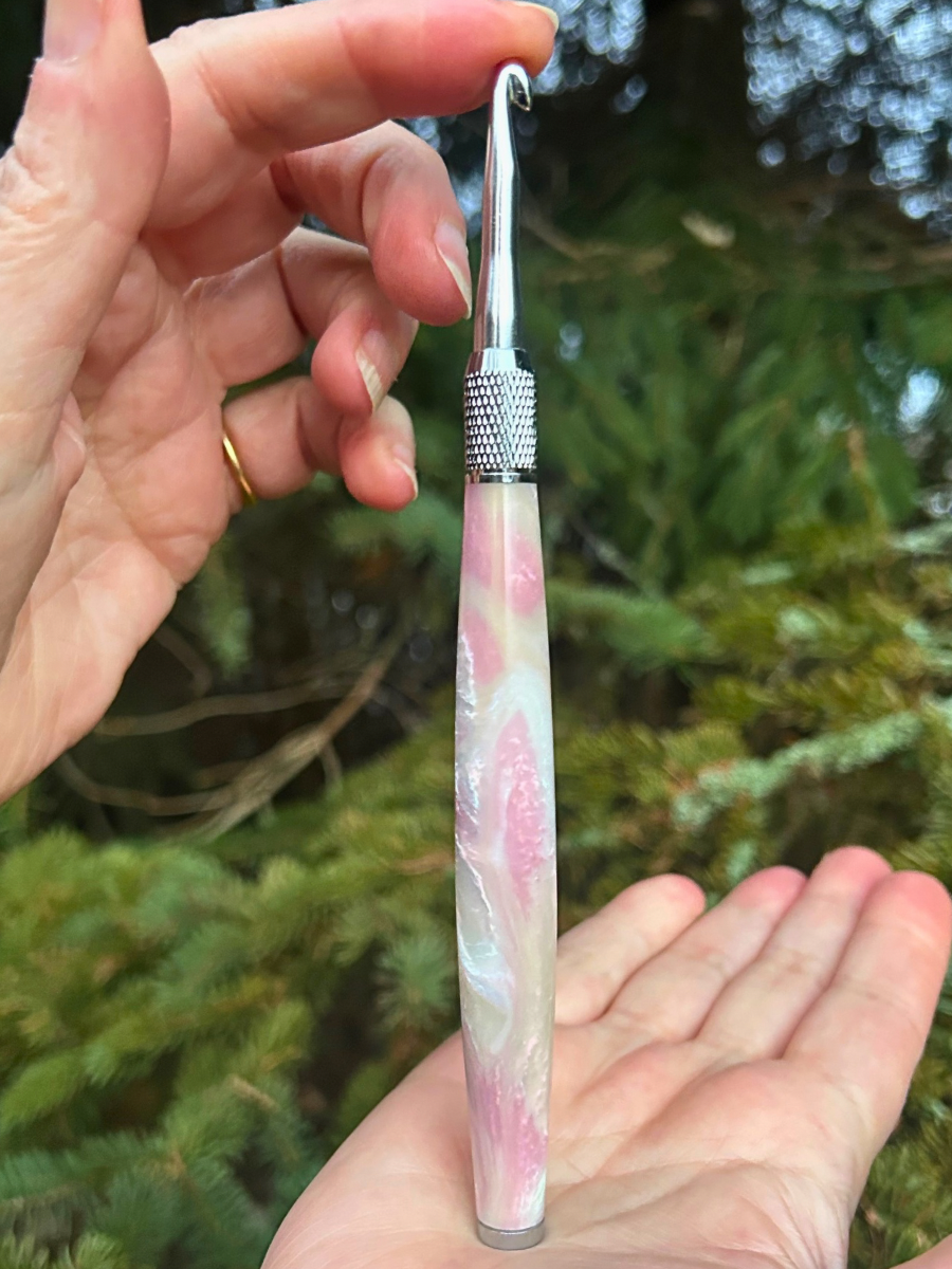 Crochet Handle & Hook Set (Extra Long) - Pearly Pink Opal