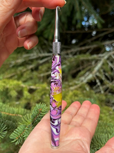 Load image into Gallery viewer, Crochet Handle &amp; Hook Set (Extra Long) - Nom de Plume
