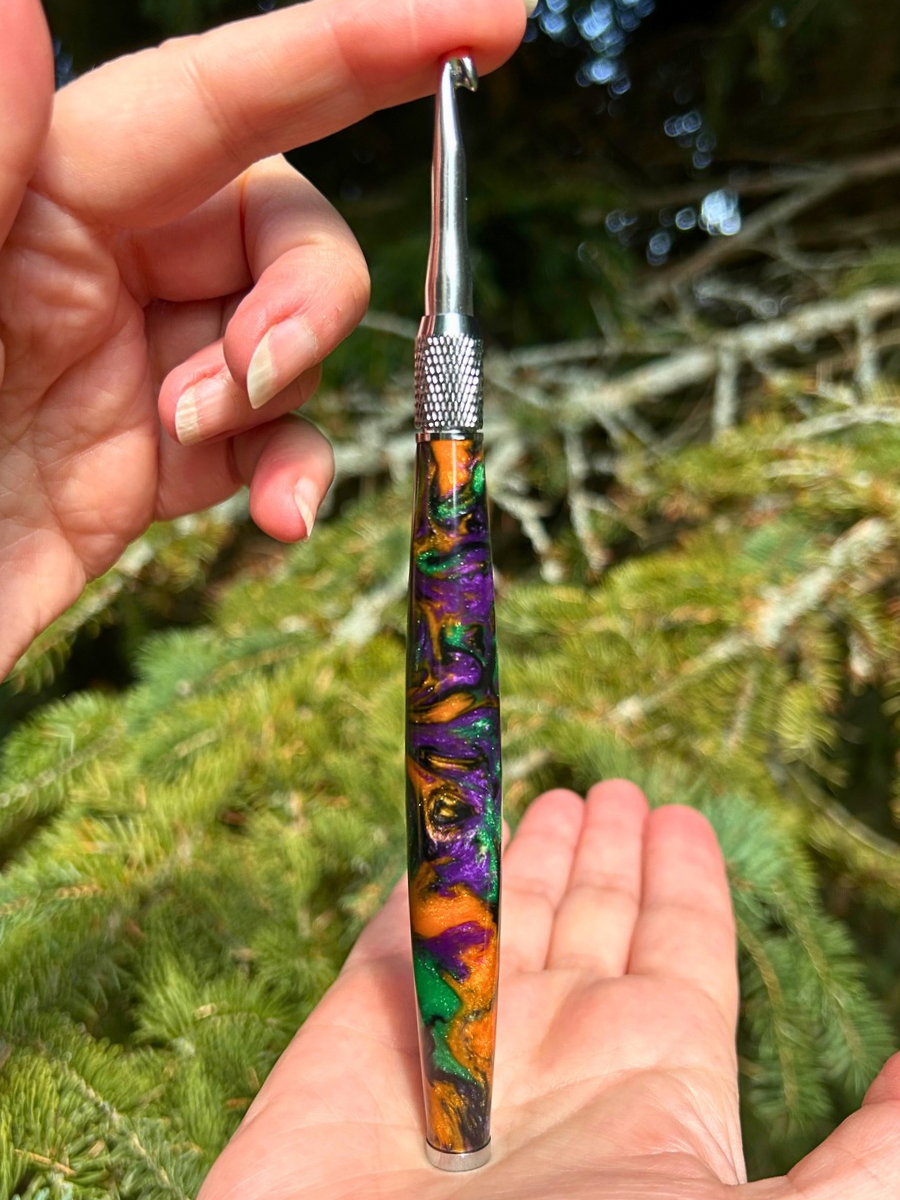 Crochet Handle & Hook Set (Extra Long) - Haunted Glow