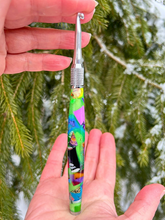 Load image into Gallery viewer, Crochet Handle &amp; Hook Set (Extra Long) - Frog Prince Mosaic Explosion
