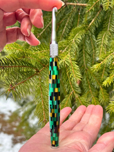 Load image into Gallery viewer, Crochet Handle &amp; Hook Set (Extra Long) - Computer MATRIX Speciality
