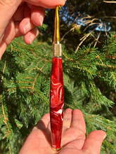 Load image into Gallery viewer, Crochet Handle &amp; Hook Set (Extra Long) - Cherry Cordial (Christmas)
