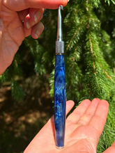 Load image into Gallery viewer, Crochet Handle &amp; Hook Set (Extra Long) - Indigo Starburst
