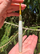 Load image into Gallery viewer, Crochet Handle &amp; Hook Set (Extra Long) - Mother of Pearl
