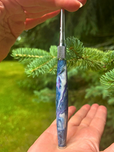 Load image into Gallery viewer, Crochet Handle &amp; Hook Set (Extra Long) - July - 6.25” special length
