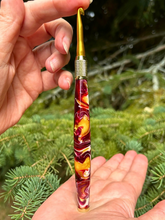Load image into Gallery viewer, Crochet Handle &amp; Hook Set (Extra Long) - Sea of Flames
