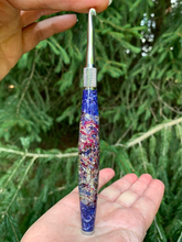 Load image into Gallery viewer, Crochet Handle &amp; Hook Set (Extra Long) - Cornflower “Fireworks” Speciality (Real Flowers)
