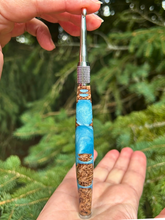 Load image into Gallery viewer, Crochet Handle &amp; Hook Set (Extra Long) - Bluebell
