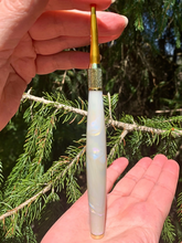 Load image into Gallery viewer, Crochet Handle &amp; Hook Set (Extra Long) - Mother of Pearl
