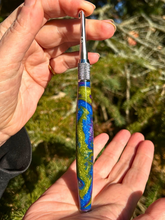 Load image into Gallery viewer, Crochet Handle &amp; Hook Set (Extra Long) - Cosmic Grape
