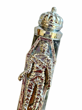 Load image into Gallery viewer, Halloween Pen - Elphaba (GLOW in the DARK)
