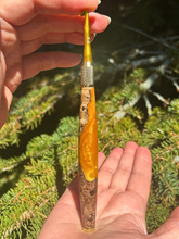 Load image into Gallery viewer, Crochet Handle &amp; Hook Set (Extra Long) - Yukon Gold
