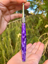 Load image into Gallery viewer, Crochet Handle &amp; Hook Set (Extra Long) - Purple Pebble
